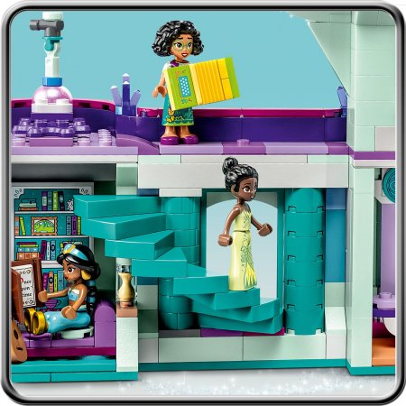 43215 LEGO® Disney™ Specials Apburtā mājiņa kokā 43215