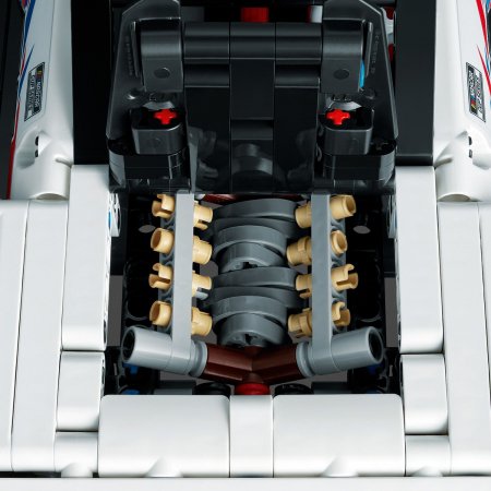 42153 LEGO® Technic NASCAR® Next Gen Chevrolet Camaro ZL1 42153