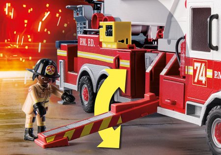 PLAYMOBIL CITY ACTION Glābšanas transportlīdzekļi: ugunsdzēsēju mašīna ar kāpnēm, 70935 70935