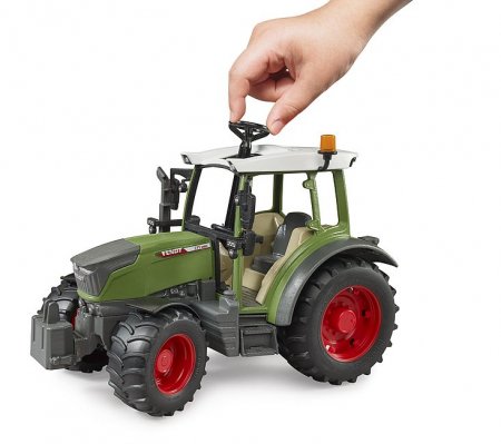 BRUDER 1:16 traktors Fendt Vario 211, 02180 02180